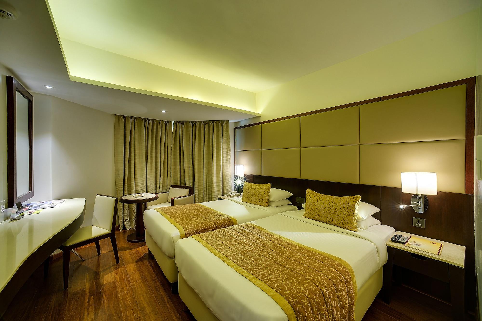 Ramee Guestline Hotel Juhu Mumbai Exterior foto