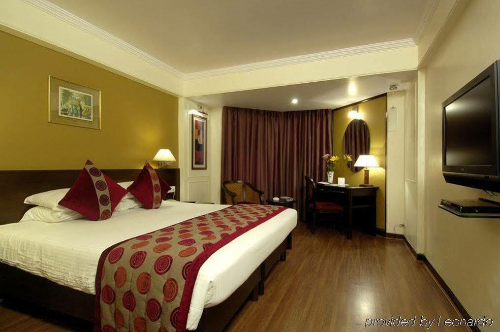 Ramee Guestline Hotel Juhu Mumbai Zimmer foto